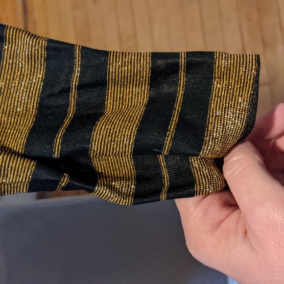 Gold and Black cardigan - Picture 6 of 6